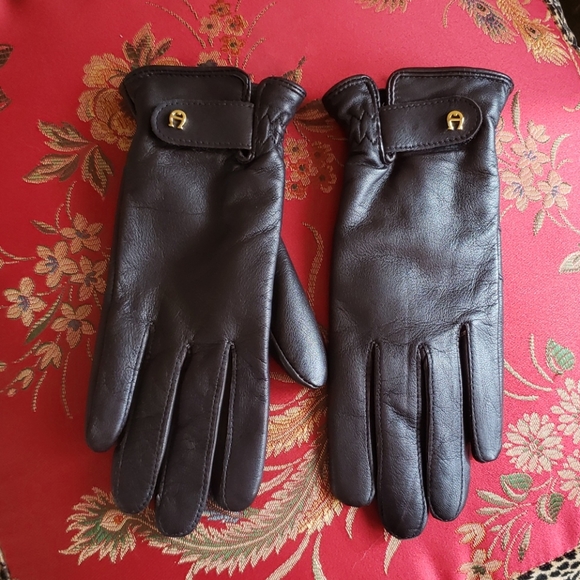 Etienne Aigner Accessories - Etienne Aigner Leather Thinsulate Gloves